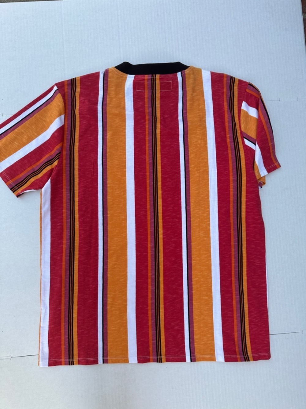 New GUESS ORIGINALS Men’s Red, Yellow & White Striped Logo Tee with Black Trim - Picture 8 of 8